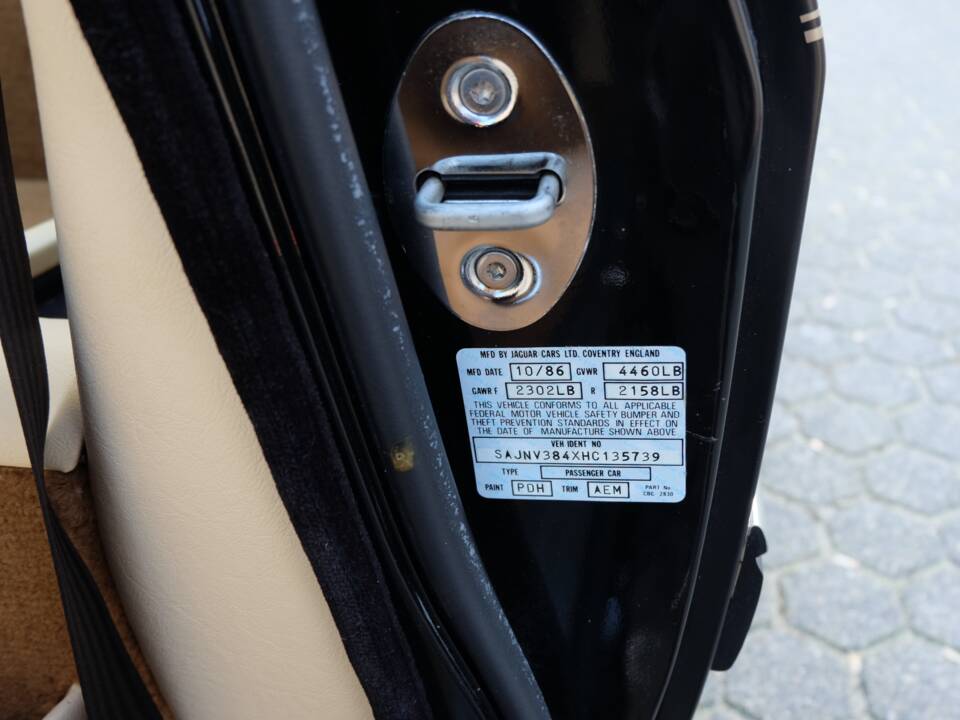 Imagen 31/91 de Jaguar XJ-SC V12 (1986)