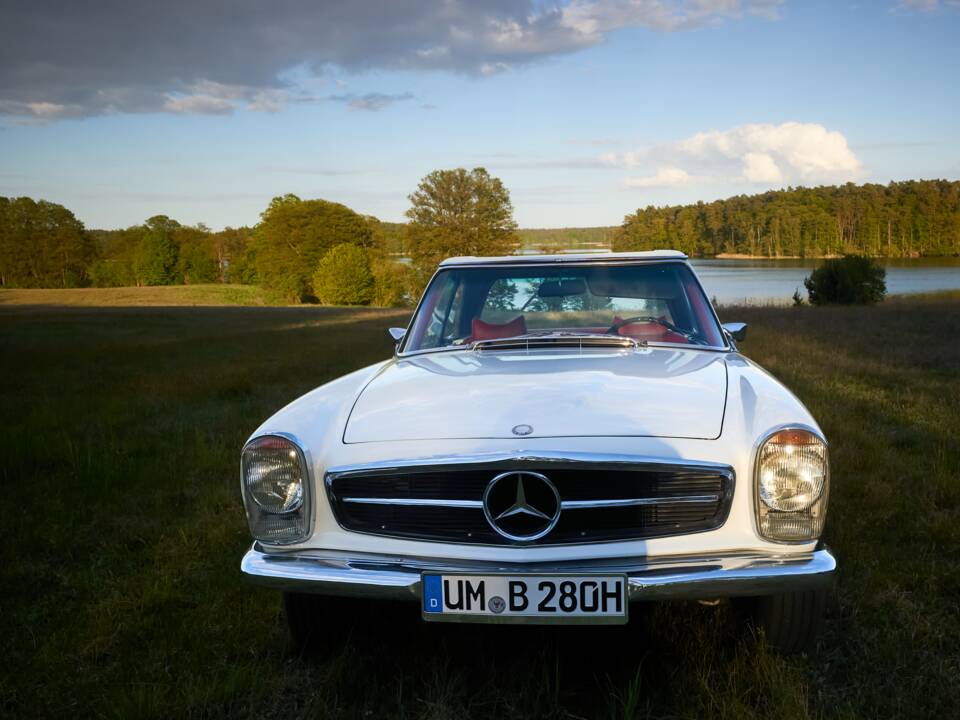 Bild 8/106 von Mercedes-Benz 280 SL (1969)