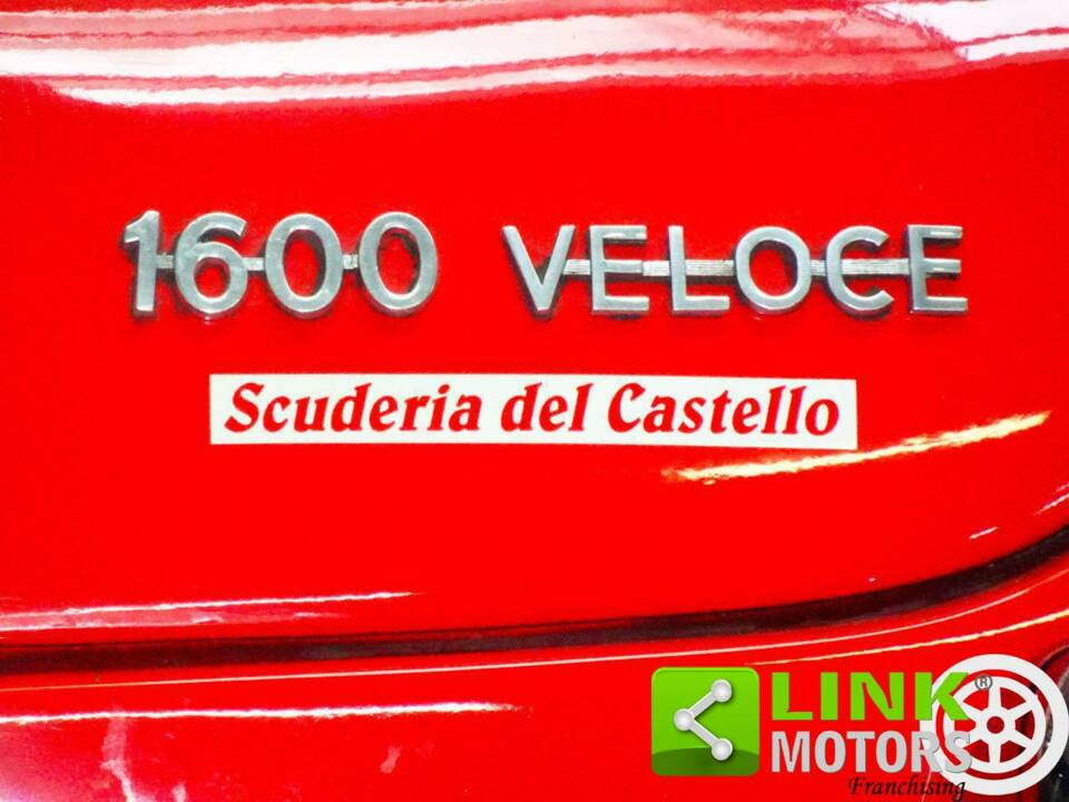 Image 5/10 of Alfa Romeo Giulia 1600 Spider Veloce (1964)