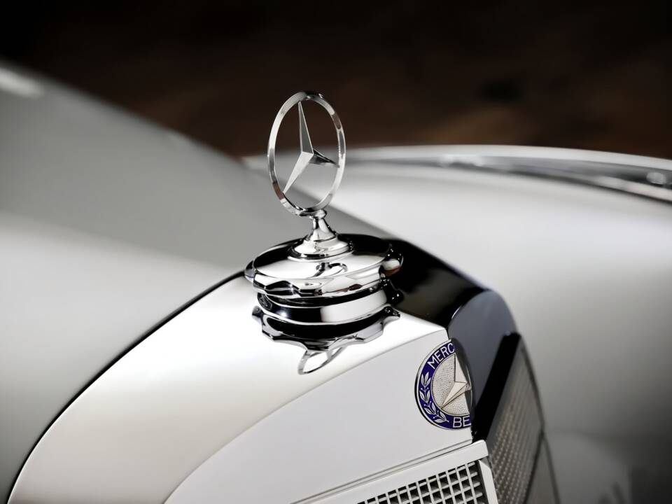 Bild 24/31 von Mercedes-Benz 300 S Roadster (1953)