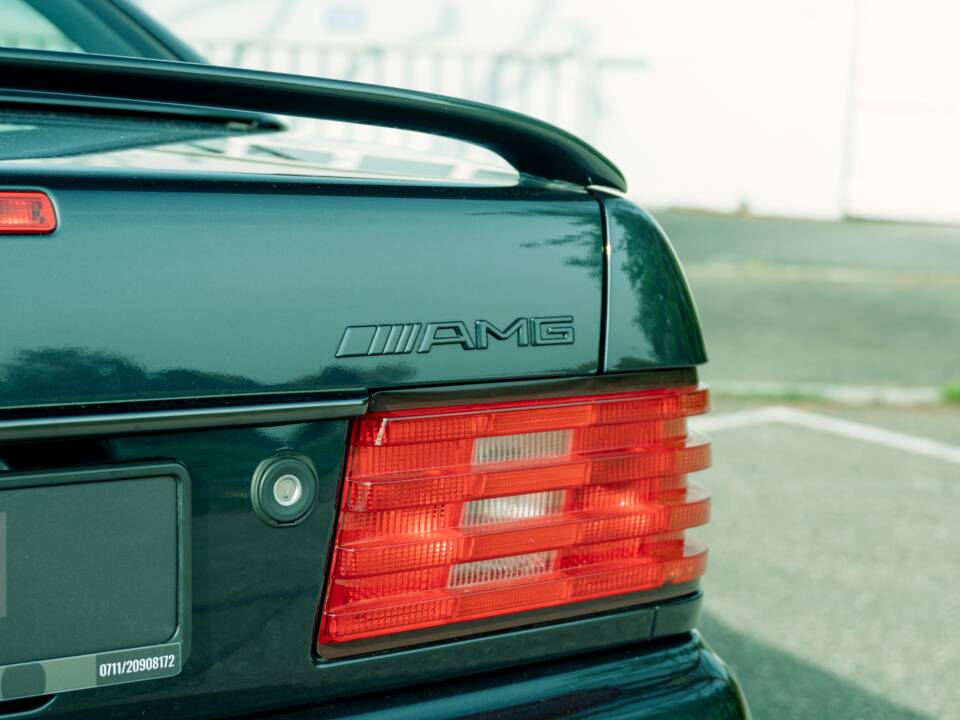 Image 12/30 of Mercedes-Benz SL 600 6.0 AMG (1996)