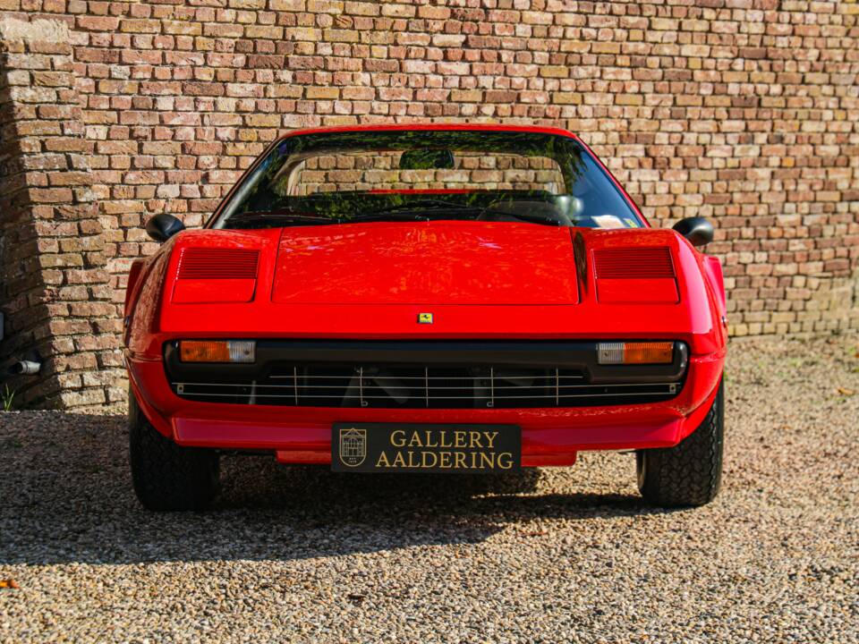 Image 5/50 de Ferrari 308 GTB (1977)