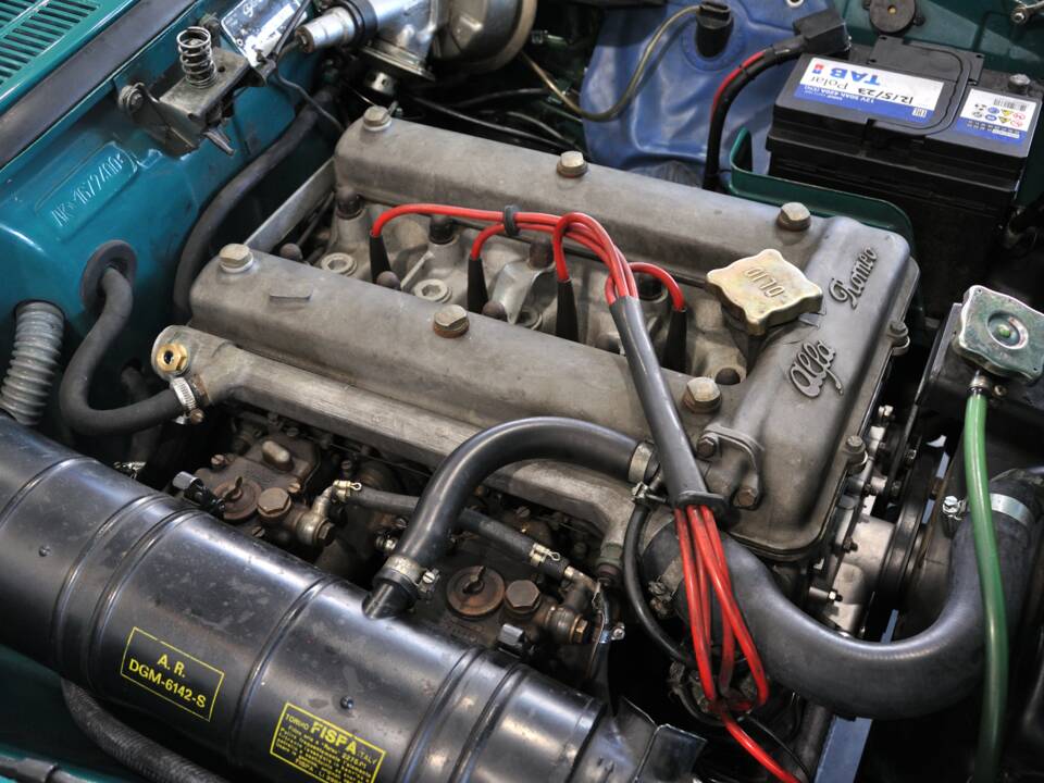 Afbeelding 26/30 van Alfa Romeo 1300 Spider Junior (1969)