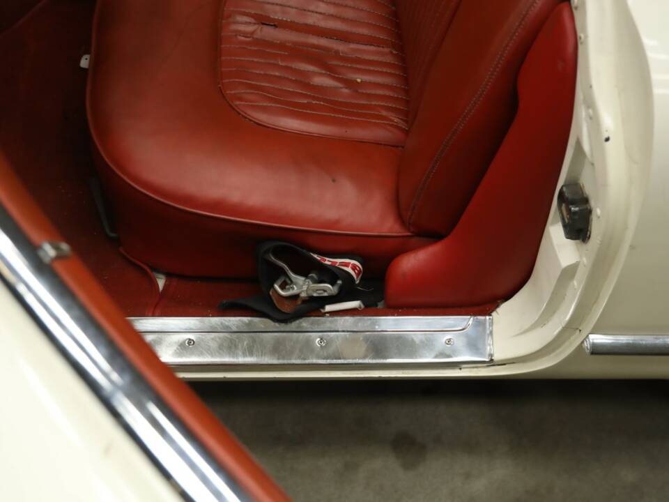 Image 17/50 of Chevrolet Corvette (1954)