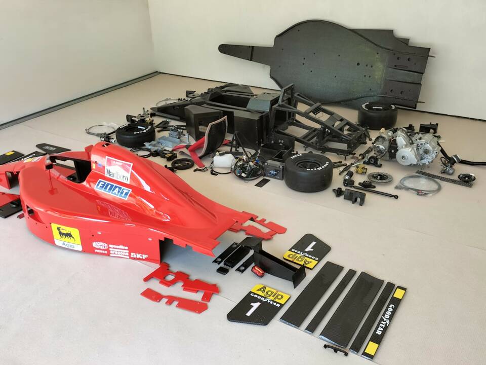 Image 83/85 of Ferrari 641 (1990)