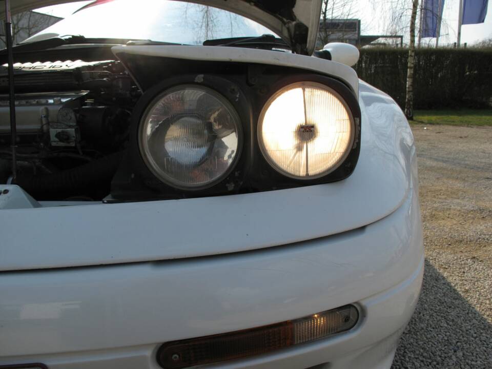 Immagine 5/8 di Lotus Elan SE (1990)