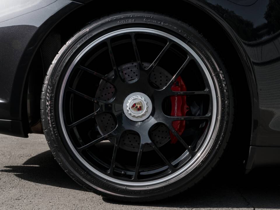 Image 43/50 de Porsche 911 Carrera GTS (2011)