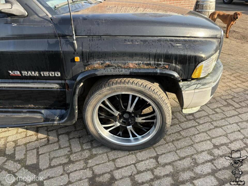 Image 4/34 of Dodge Ram 1500 (1998)