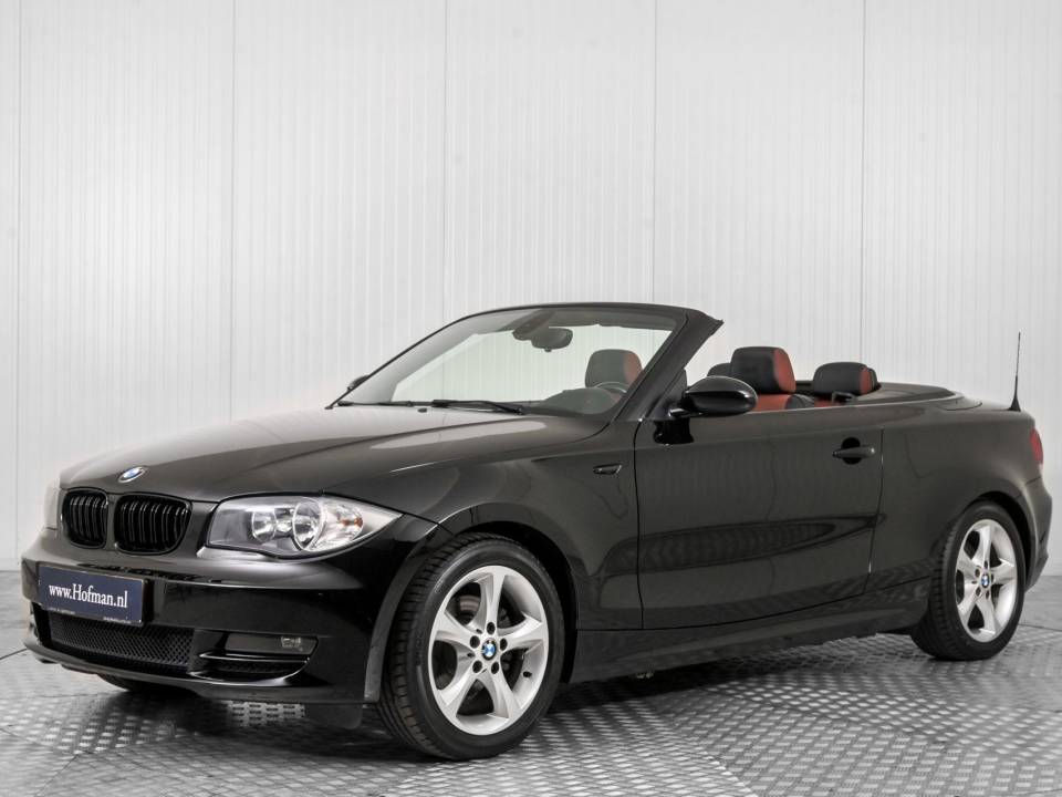 Image 1/50 of BMW 118i (2009)