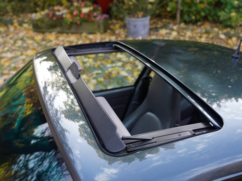 Imagen 6/17 de Porsche 911 Carrera (1995)