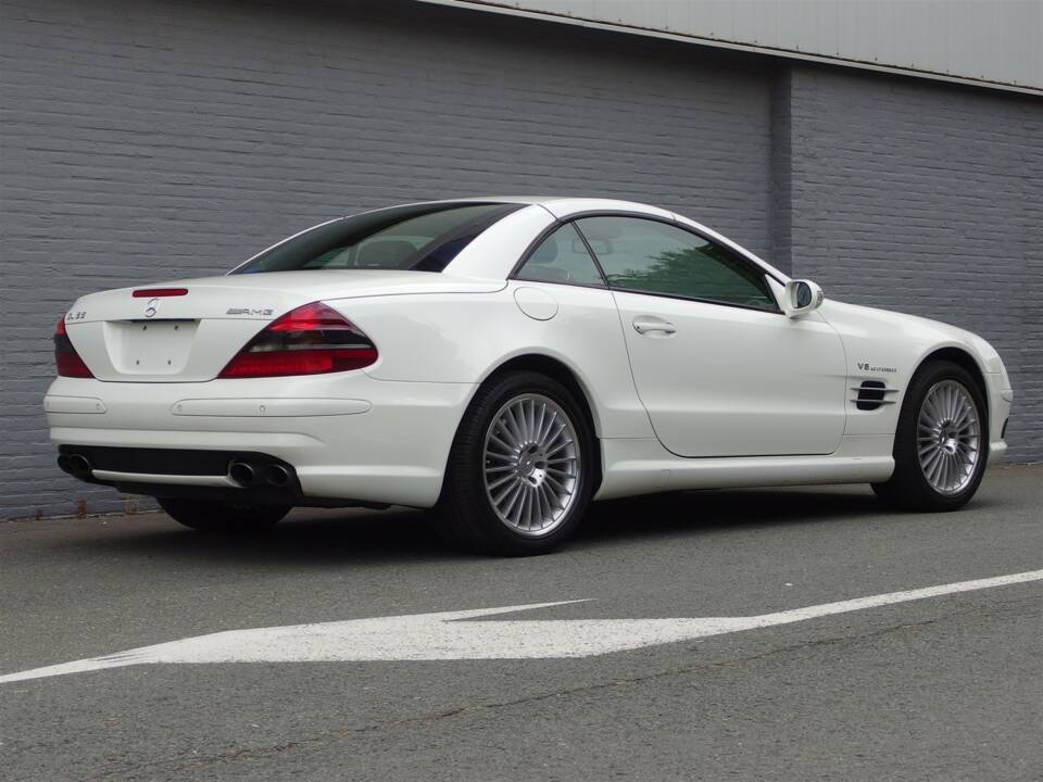 Image 7/97 de Mercedes-Benz SL 55 AMG (2003)