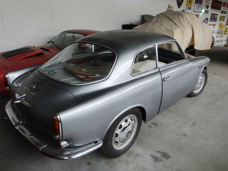 Image 23/49 of Alfa Romeo Giulietta Sprint Veloce (1958)