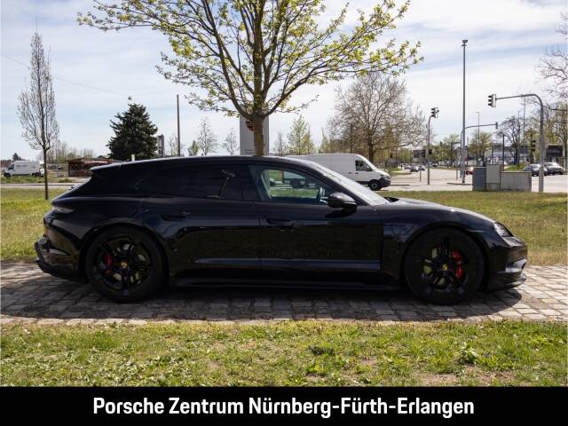 Image 6/36 of Porsche Taycan 4S Sport Turismo (2026)
