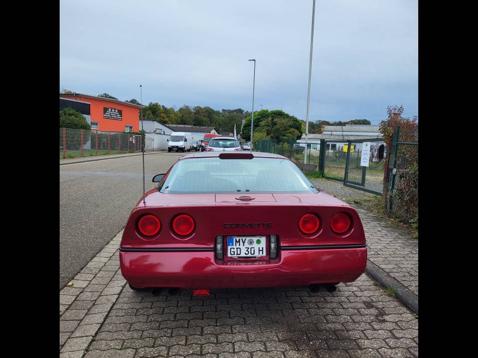 Image 4/21 de Chevrolet Corvette (1990)