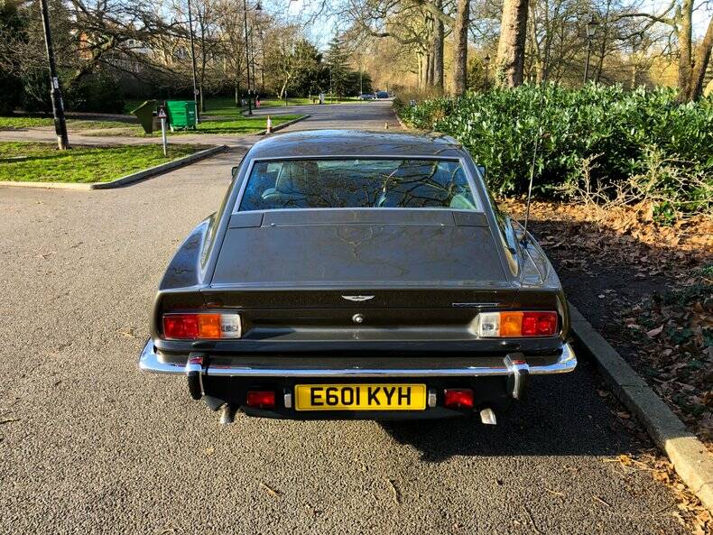 Image 32/34 of Aston Martin V8 Vantage (1987)