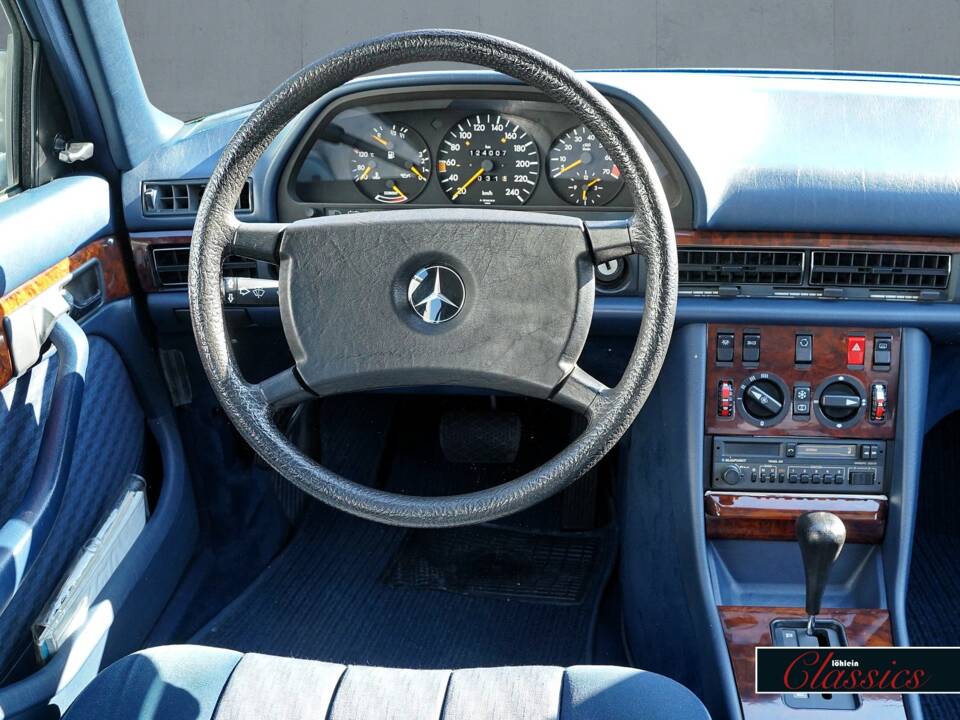 Bild 10/23 von Mercedes-Benz 280 SEL (1984)