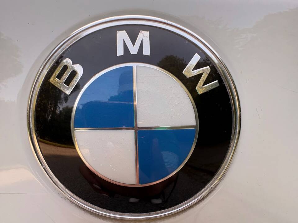 Immagine 56/75 di BMW 320i (1988)
