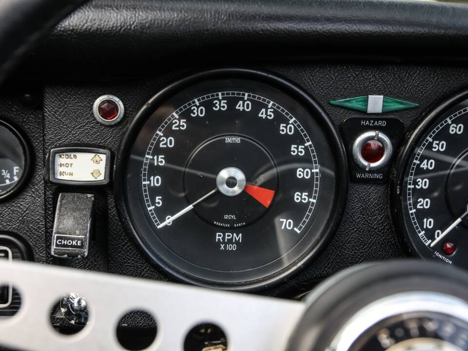 Bild 35/41 von Jaguar E-Type V12 (1972)