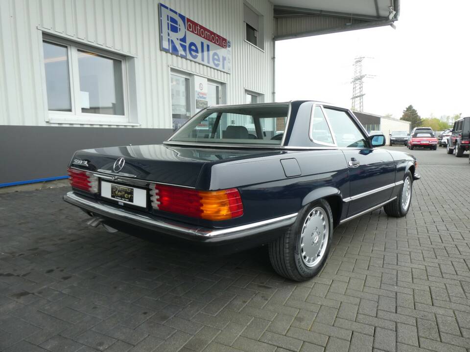 Image 4/25 of Mercedes-Benz 560 SL (1989)