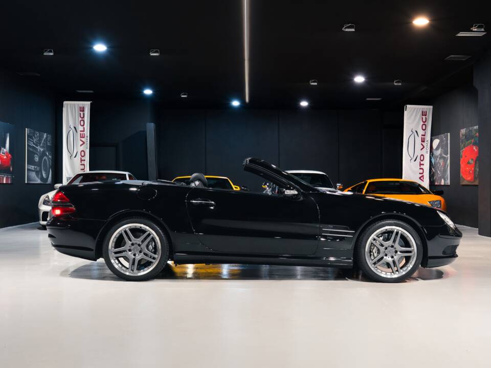 Image 4/31 of Mercedes-Benz SL 55 AMG (2003)