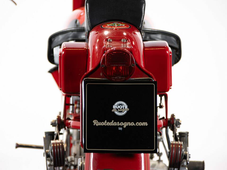 Immagine 27/50 di Moto Guzzi Falcone Turismo (1960)