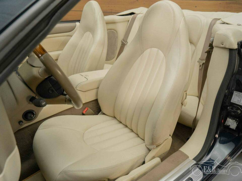 Image 12/19 de Jaguar XK8 4.0 (1997)