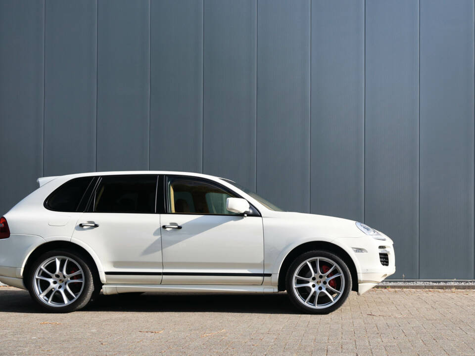 Bild 7/49 von Porsche Cayenne GTS (2009)