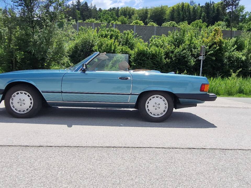 Image 47/53 de Mercedes-Benz 560 SL (1986)