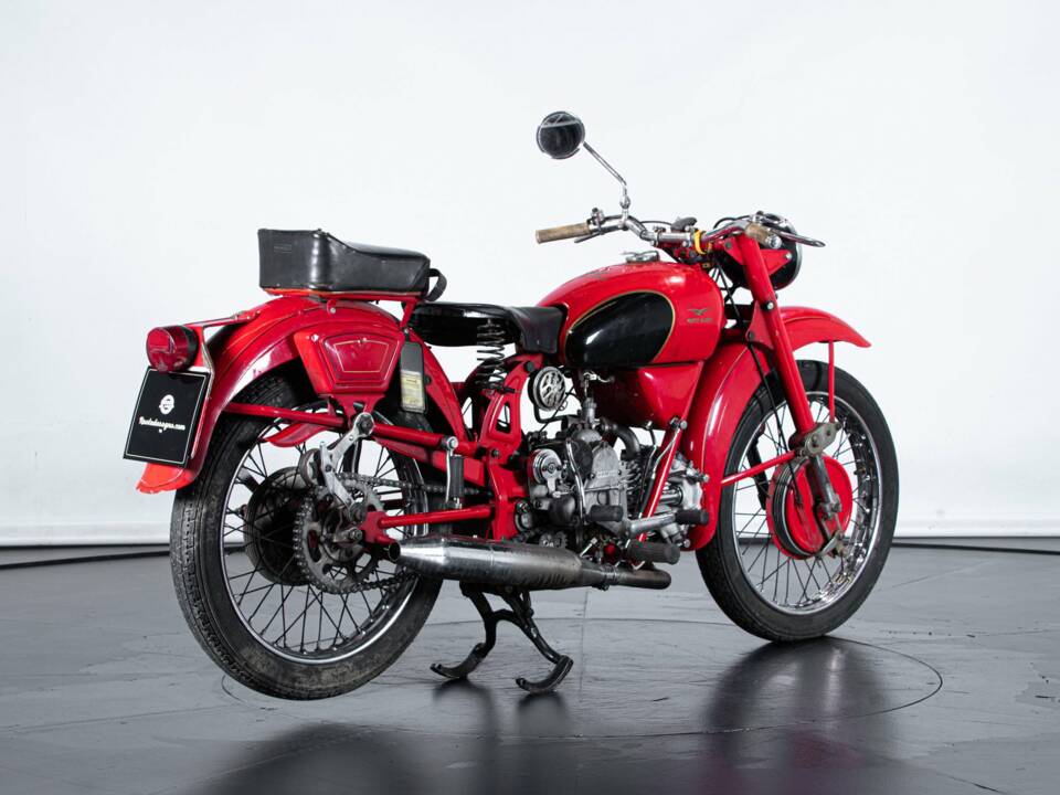 Image 4/50 of Moto Guzzi DUMMY (1955)