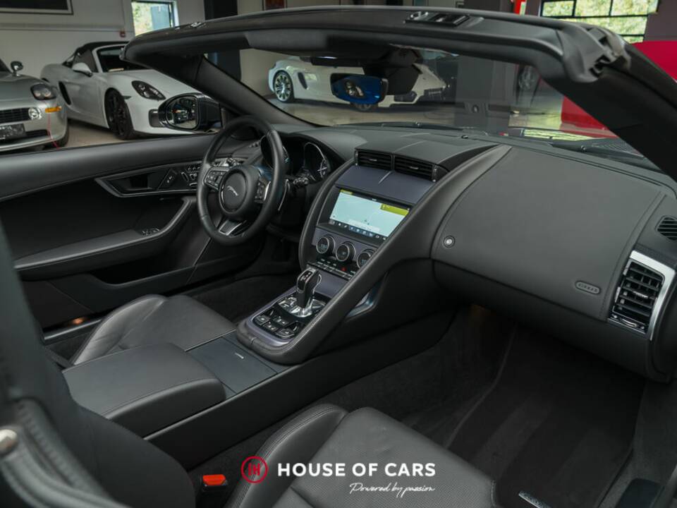 Afbeelding 18/25 van Jaguar F-Type (2018)