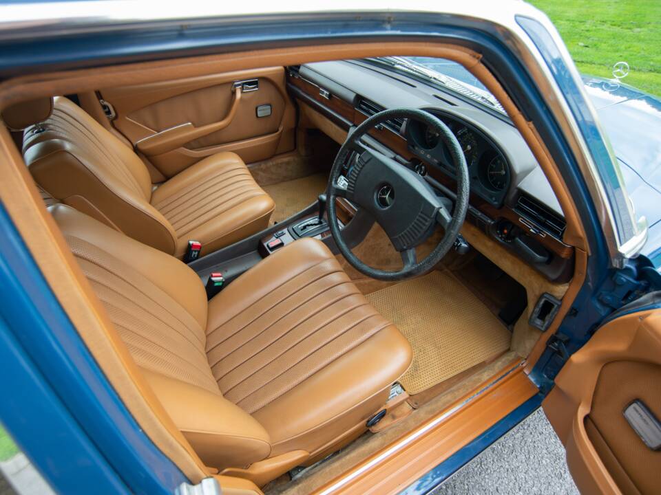 Immagine 10/31 di Mercedes-Benz 280 SE (1980)