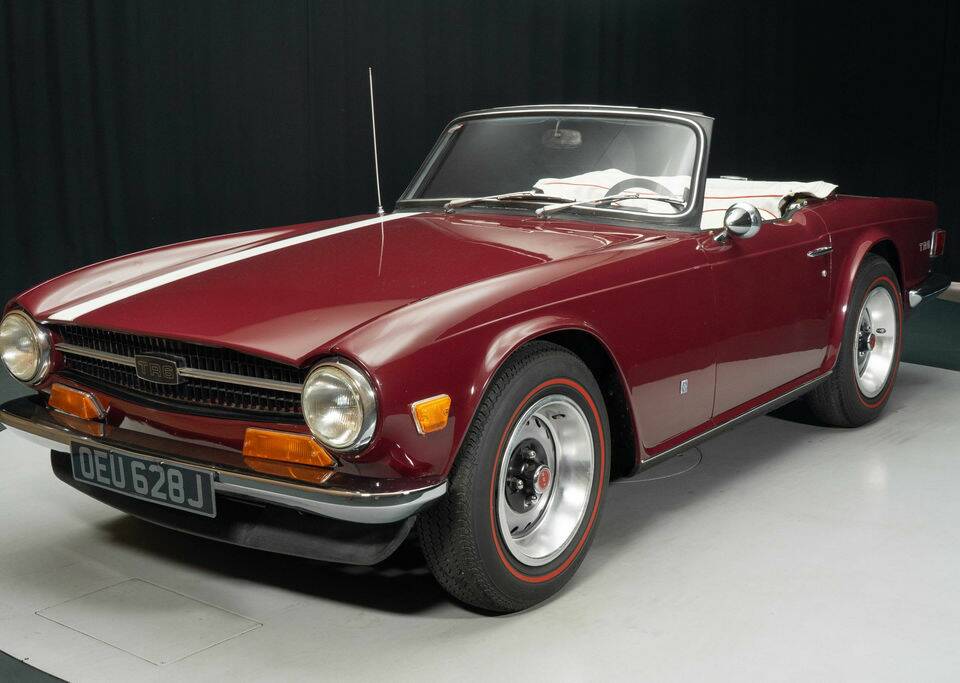 Image 5/8 de Triumph TR 6 (1971)