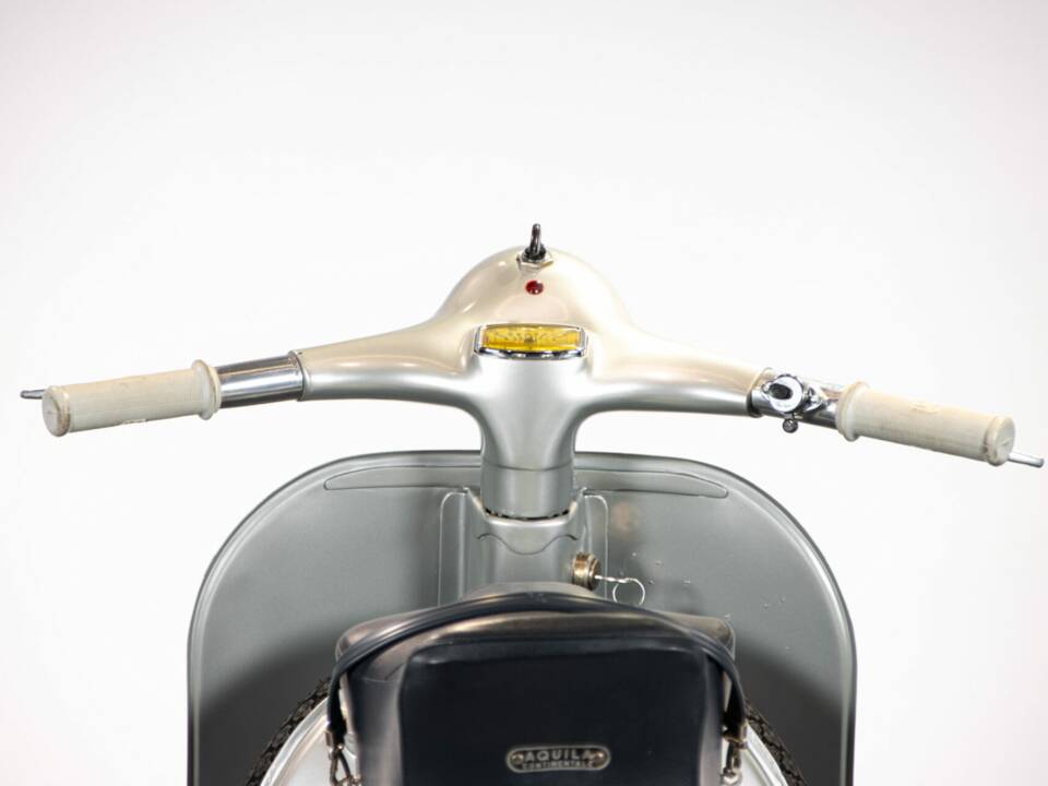 Bild 12/50 von Piaggio Vespa 150 GS (1958)