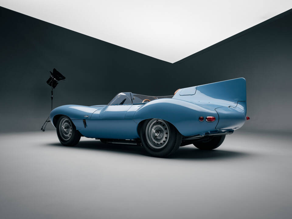 Imagen 26/31 de Jaguar D-Type (2019)