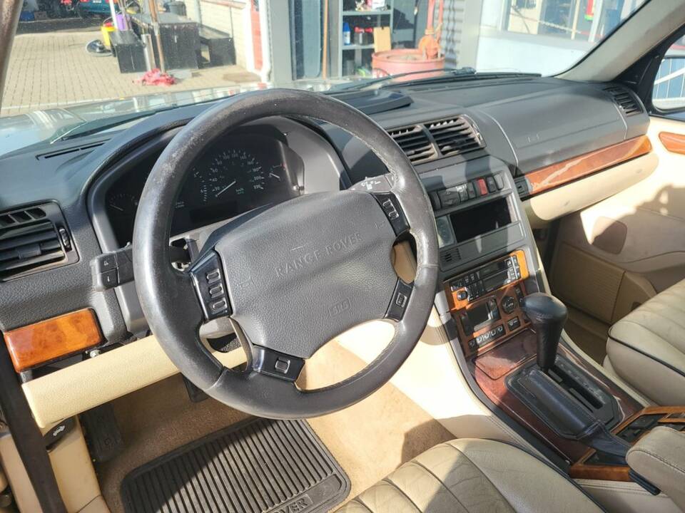 Immagine 2/8 di Land Rover Range Rover 4.6 HSE (1998)