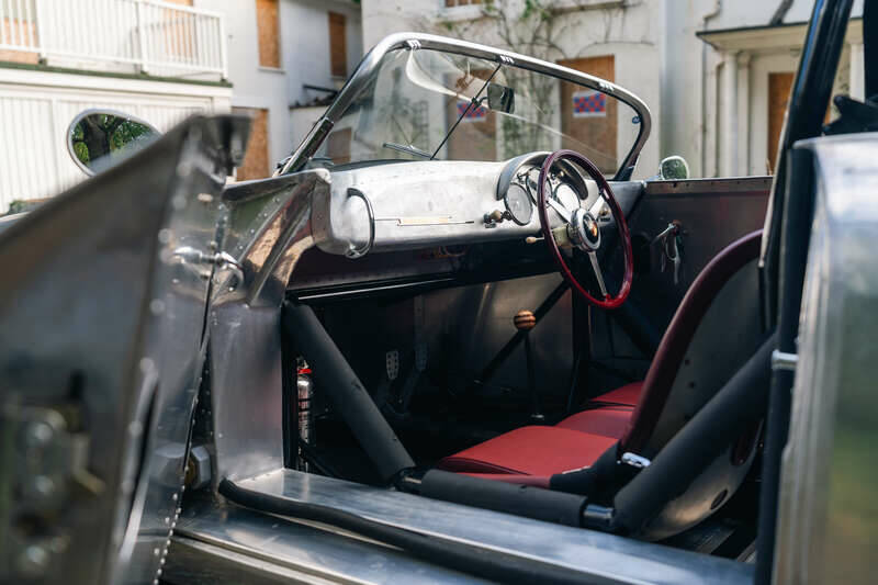 Image 32/50 of Porsche 356 C Carrera 2&#x2F;2000 GS (1964)