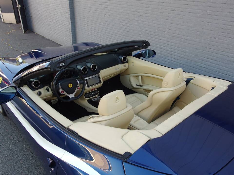 Bild 51/99 von Ferrari California (2009)