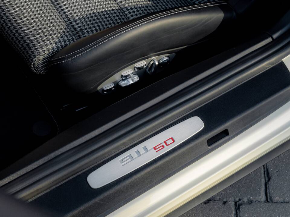 Immagine 41/71 di Porsche 911 Carrera S (2014)