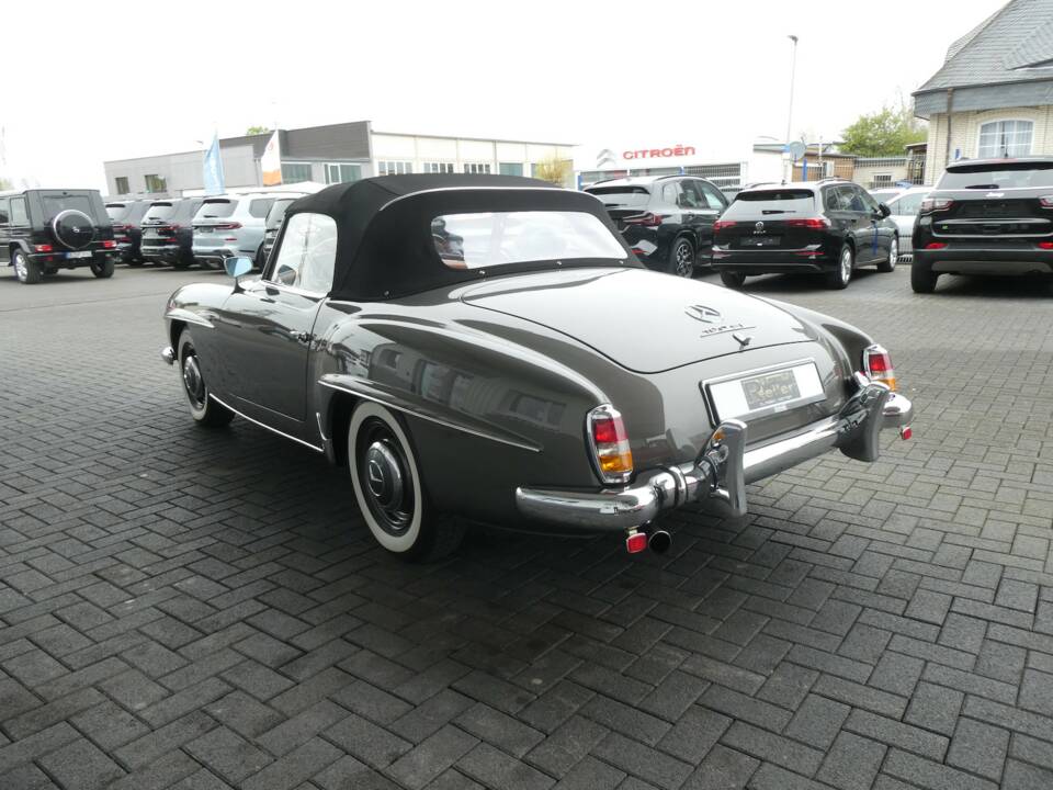 Image 6/26 of Mercedes-Benz 190 SL (1960)