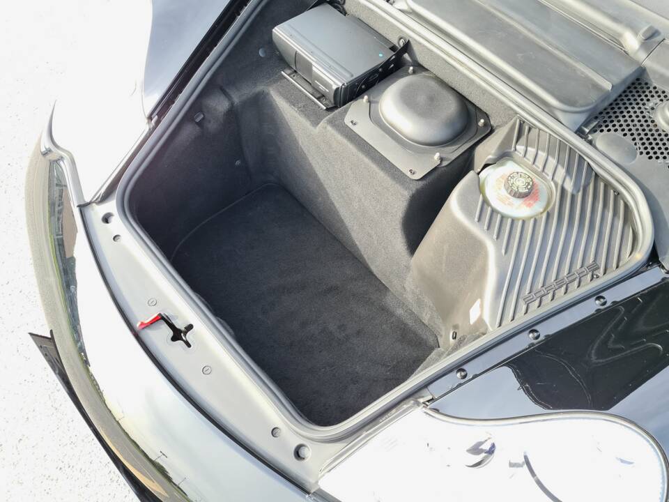 Bild 5/20 von Porsche 911 Carrera 4S (2005)