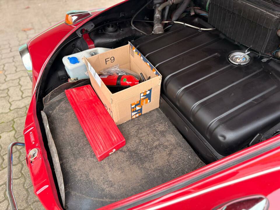 Image 14/16 de Volkswagen Beetle Speedster (1971)