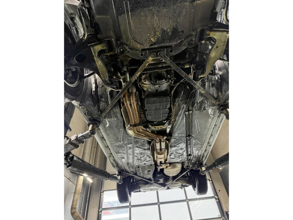 Bild 45/50 von Mercedes-Benz E 320 (1995)