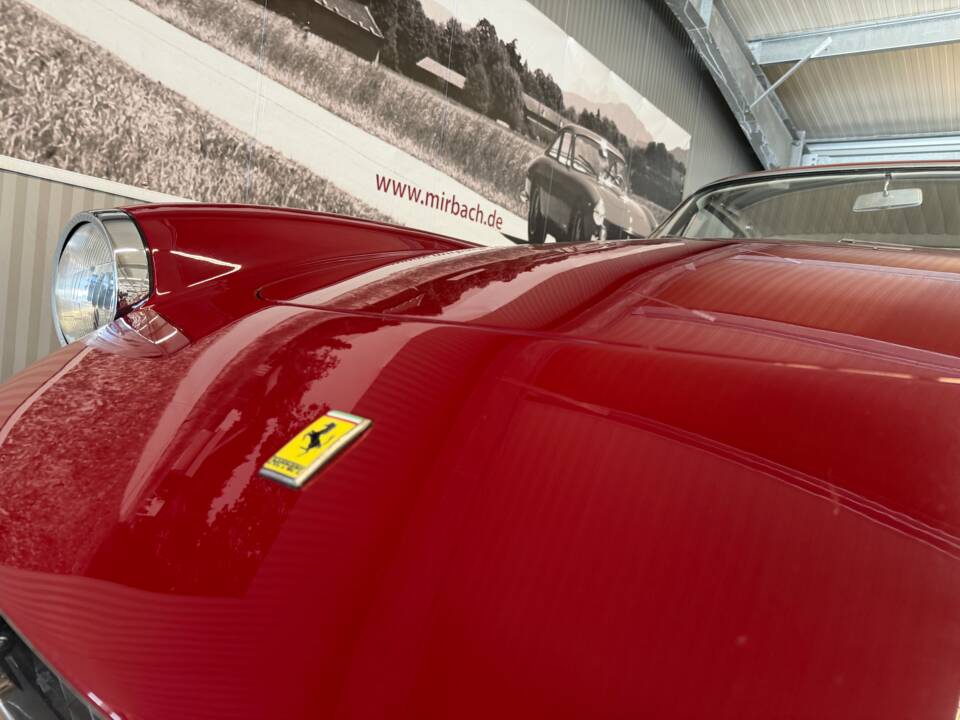Bild 4/18 von Ferrari 330 GTC (1968)