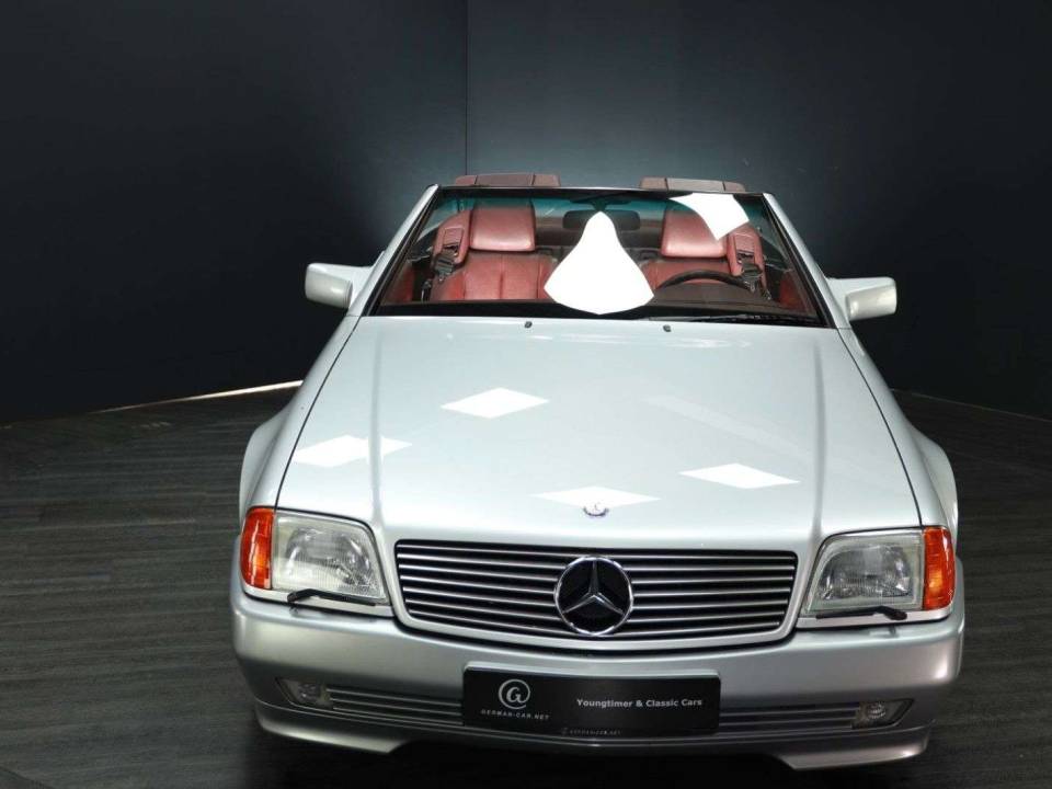 Image 9/30 of Mercedes-Benz 500 SL (1992)