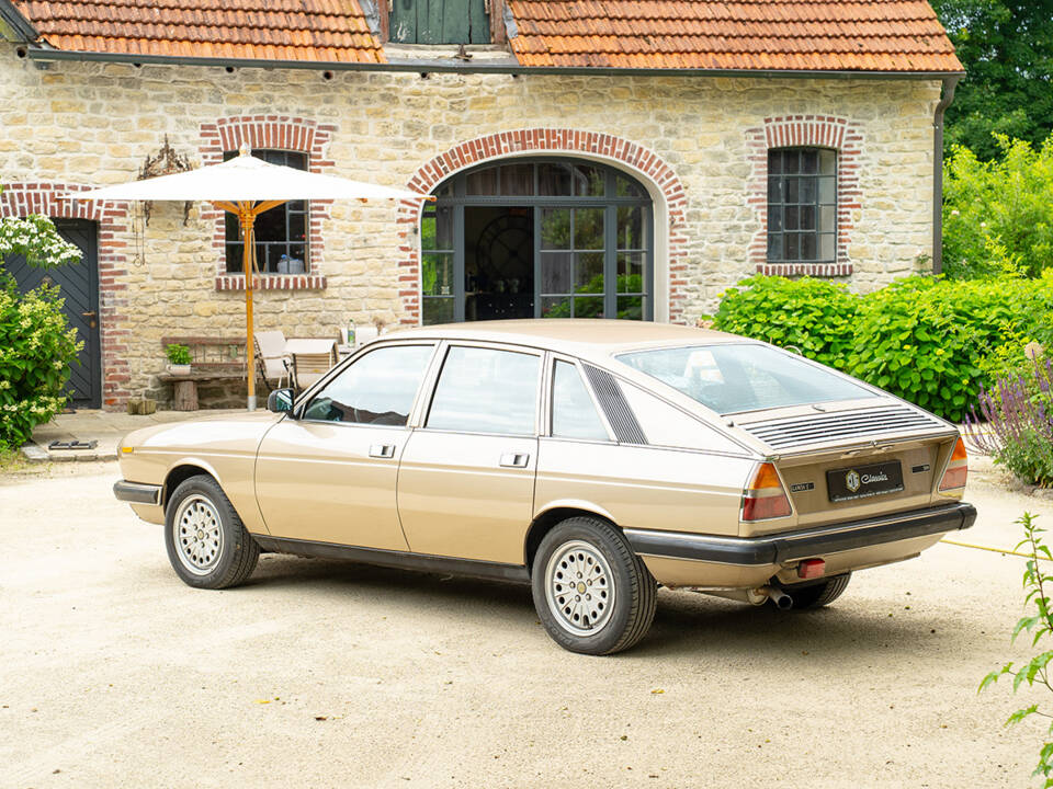 Bild 3/45 von Lancia Gamma 2000 (1977)