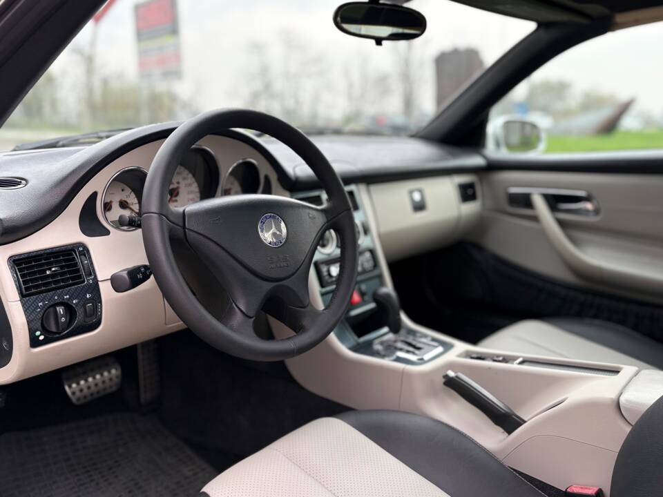Image 8/11 of Mercedes-Benz SLK 230 Kompressor (2001)