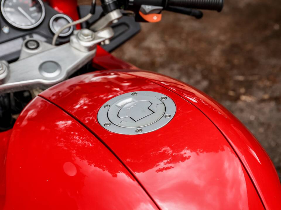 Image 22/24 of BMW K 1200 RS (1998)