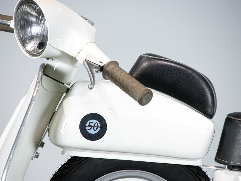 Image 38/41 de Piaggio Vespa 50 SS (1966)