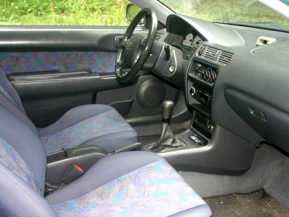 Image 28/51 of Toyota Paseo (1996)
