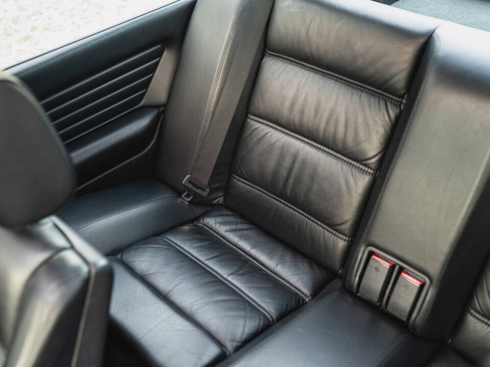 Image 18/50 of BMW M3 (1987)